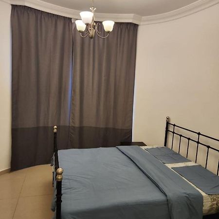 Furnished Studio Apartment Near Business Bay Metro Station Dubai Buitenkant foto