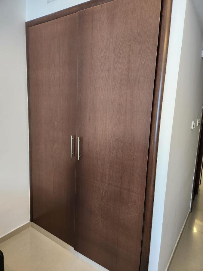 Furnished Studio Apartment Near Business Bay Metro Station Dubai Buitenkant foto