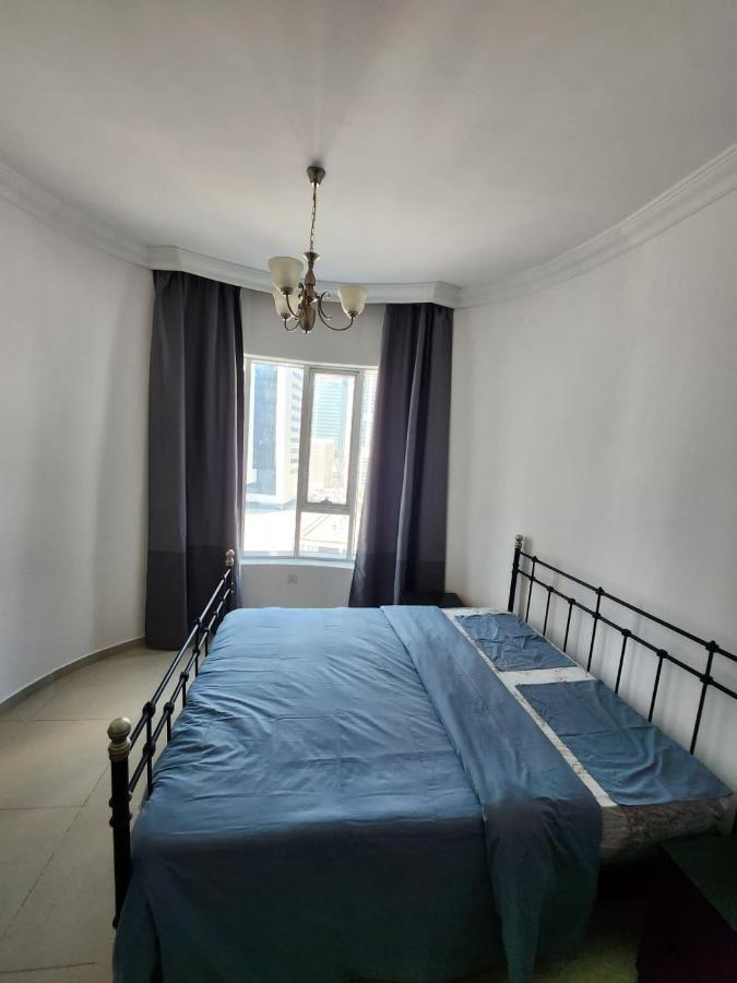 Furnished Studio Apartment Near Business Bay Metro Station Dubai Buitenkant foto