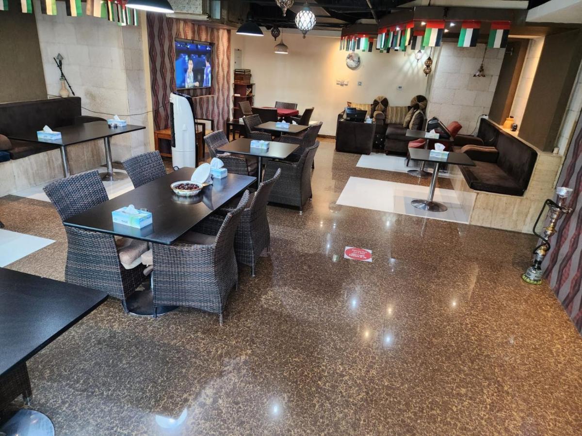 Furnished Studio Apartment Near Business Bay Metro Station Dubai Buitenkant foto