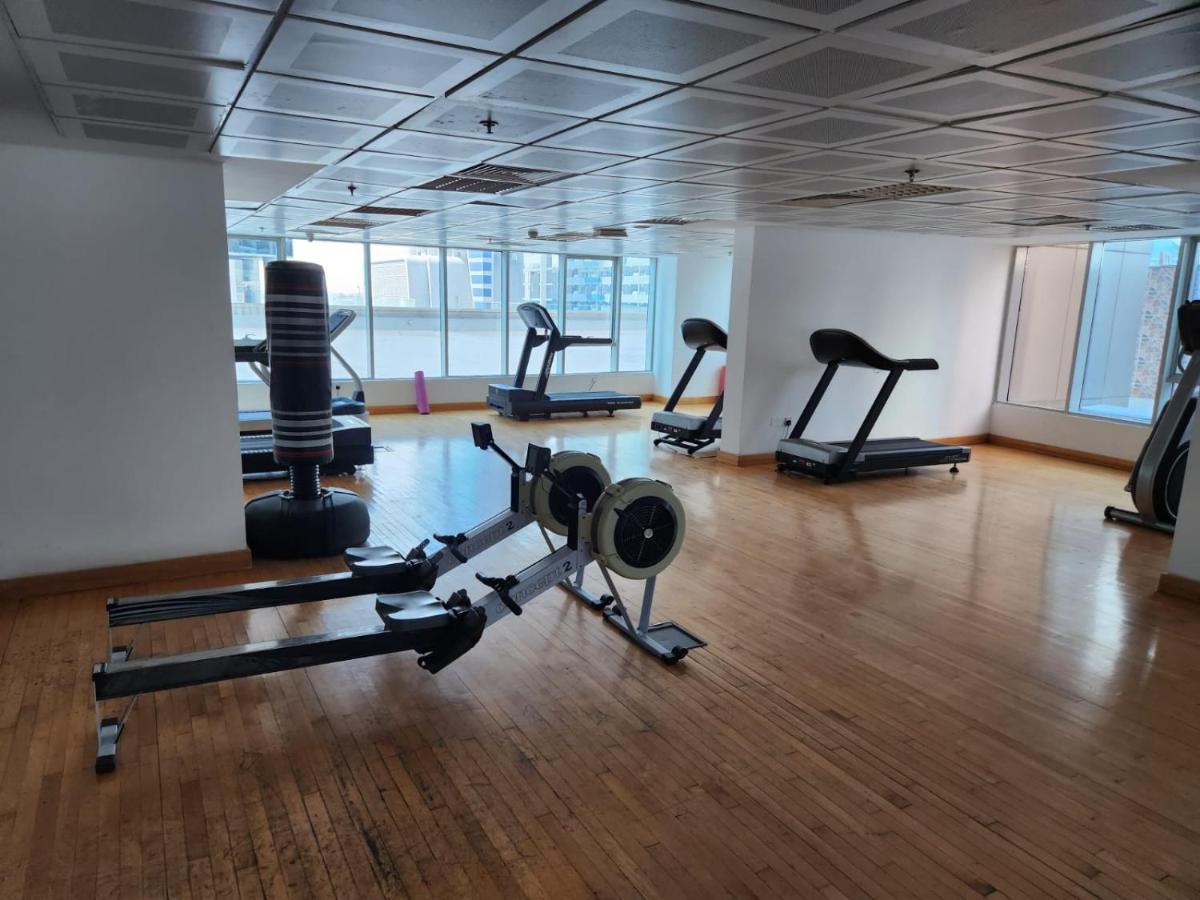 Furnished Studio Apartment Near Business Bay Metro Station Dubai Buitenkant foto